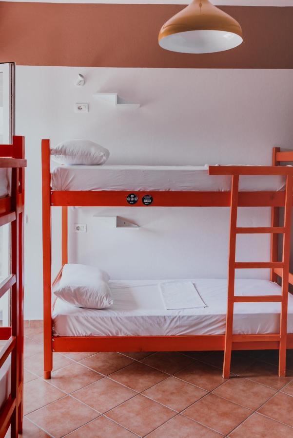 Bed Station Hostel & Bar Shkodër Dış mekan fotoğraf