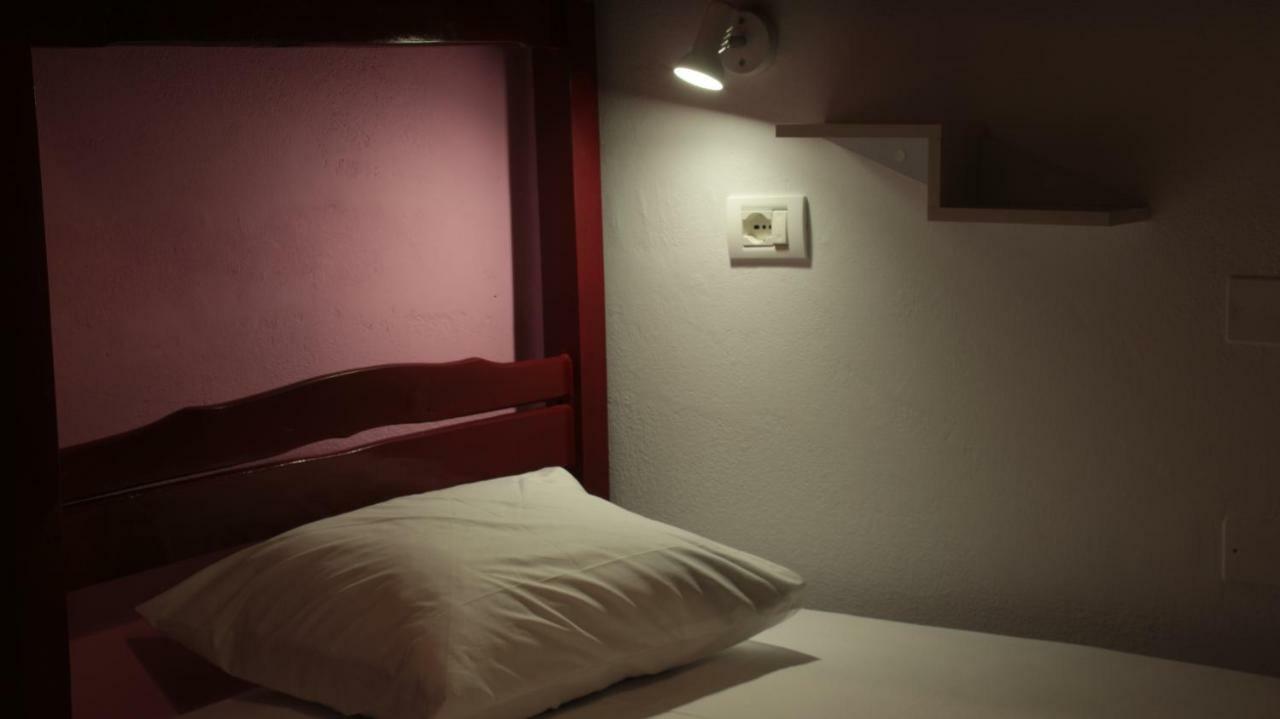 Bed Station Hostel & Bar Shkodër Dış mekan fotoğraf