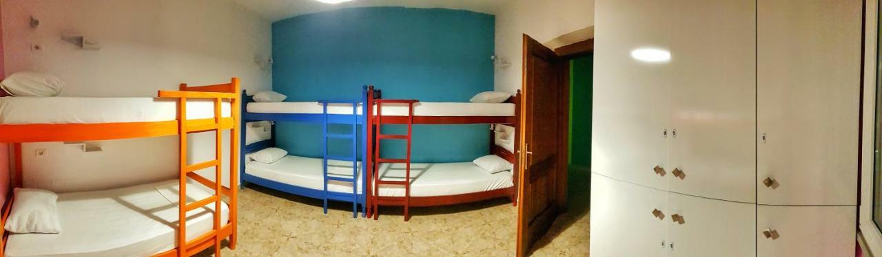 Bed Station Hostel & Bar Shkodër Dış mekan fotoğraf
